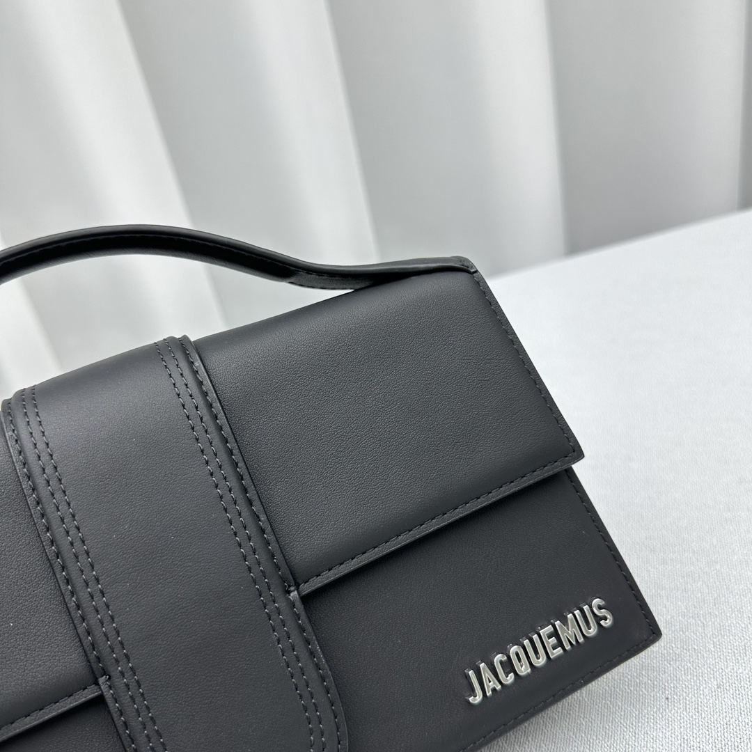 Jacquemus Satchel Bags